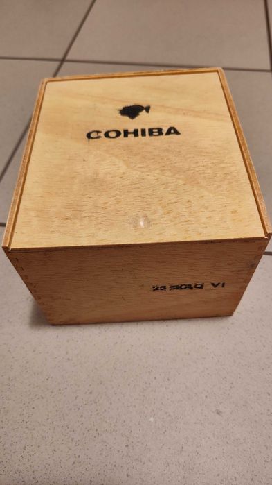 Pudełko po cygarach Cohiba