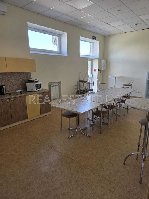 Без комісії. Оренда приміщення 1251 м² Володимира Сікевича буд. № 20-А