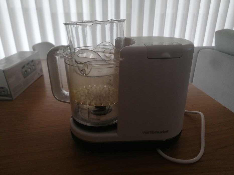 Robot de cozinha para fazer sopa