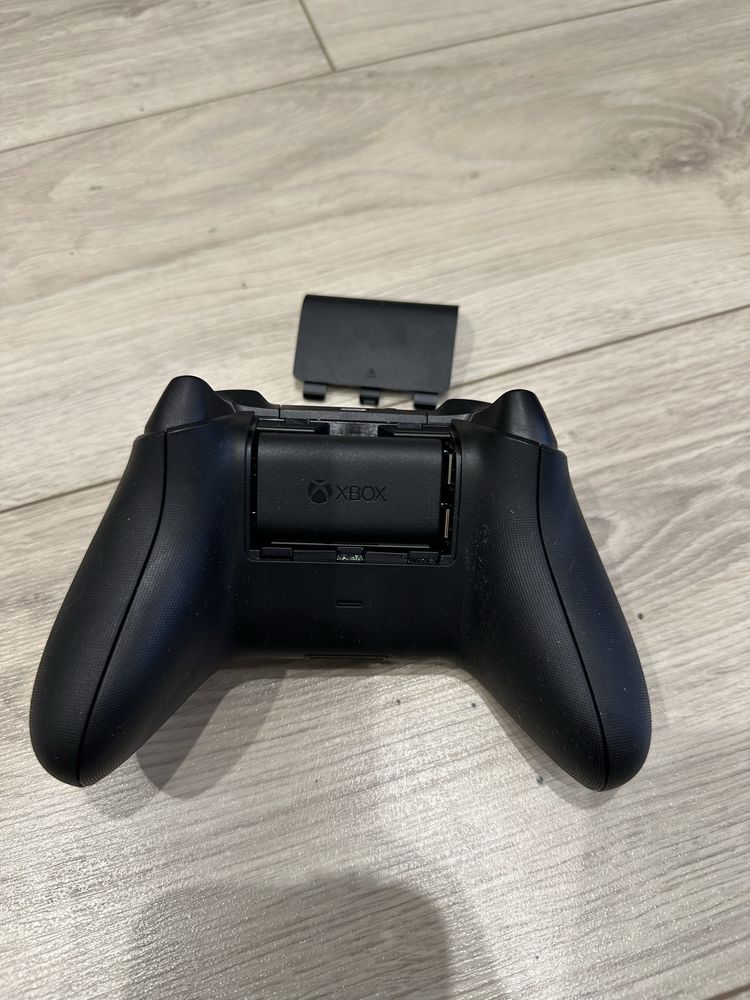XBOX series X з геймпадом + геймпад Elite Series 2 + Headset