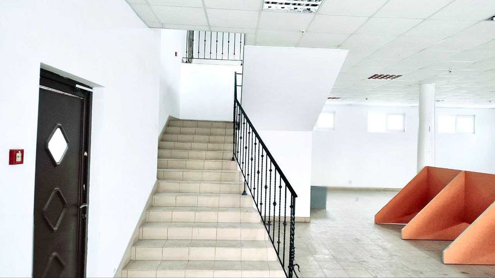 Продається комерційне приміщення . Чортків