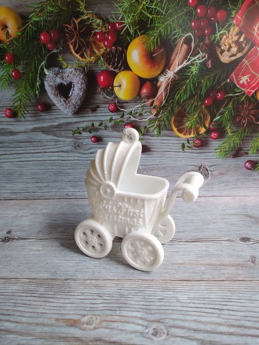Новорічна іграшка дитяча Коляска на ялинку для вагітності