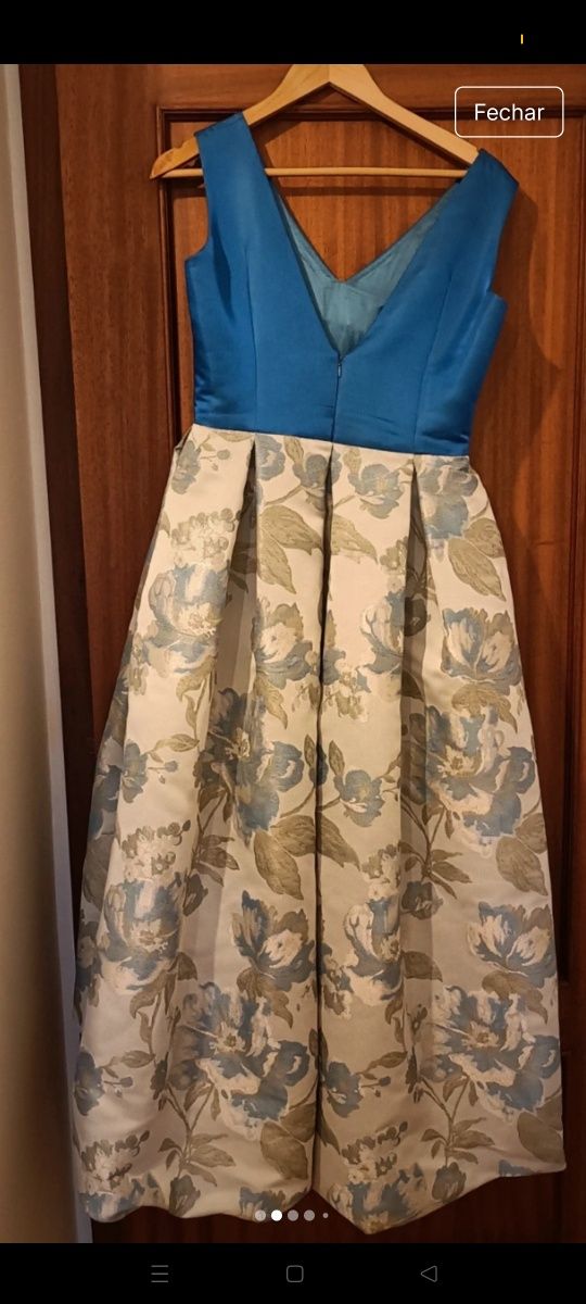 Vestido azul e cinzento