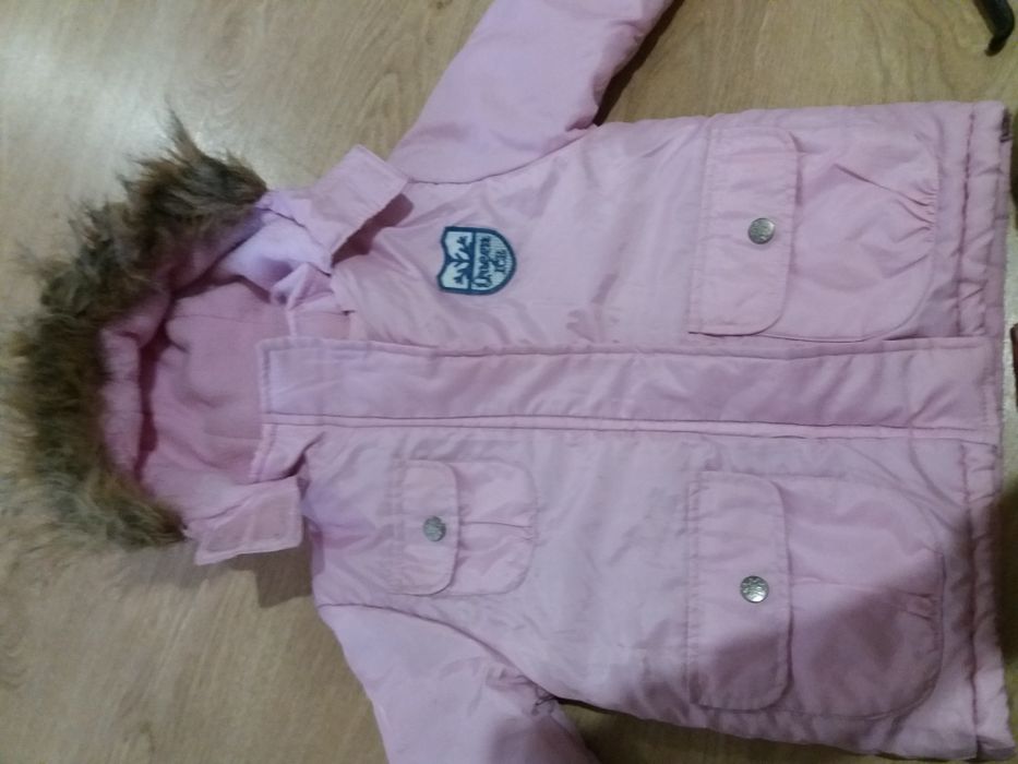 Продам детскую курточку