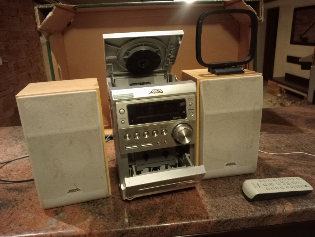 Wieża aiwa 50w aux