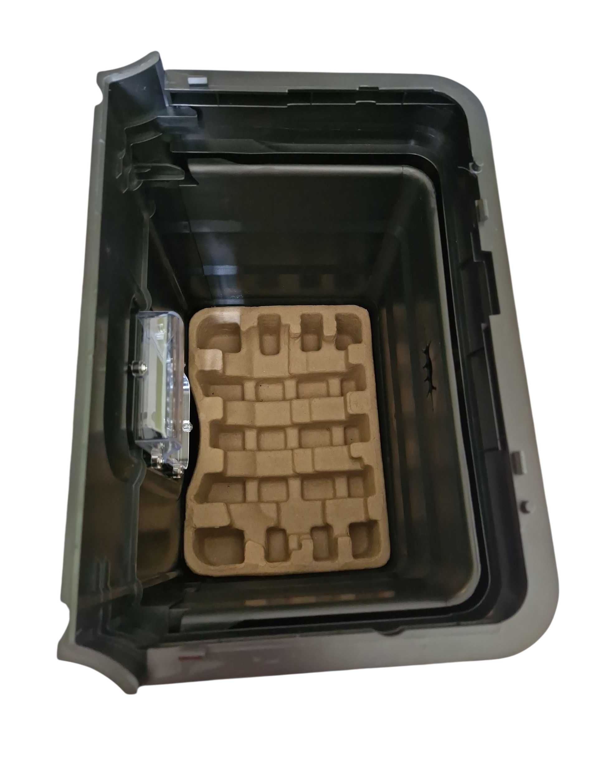 Niszczarka dokumentów AmazonBasics AU862MA, 8 arkuszy, P4, konfetti