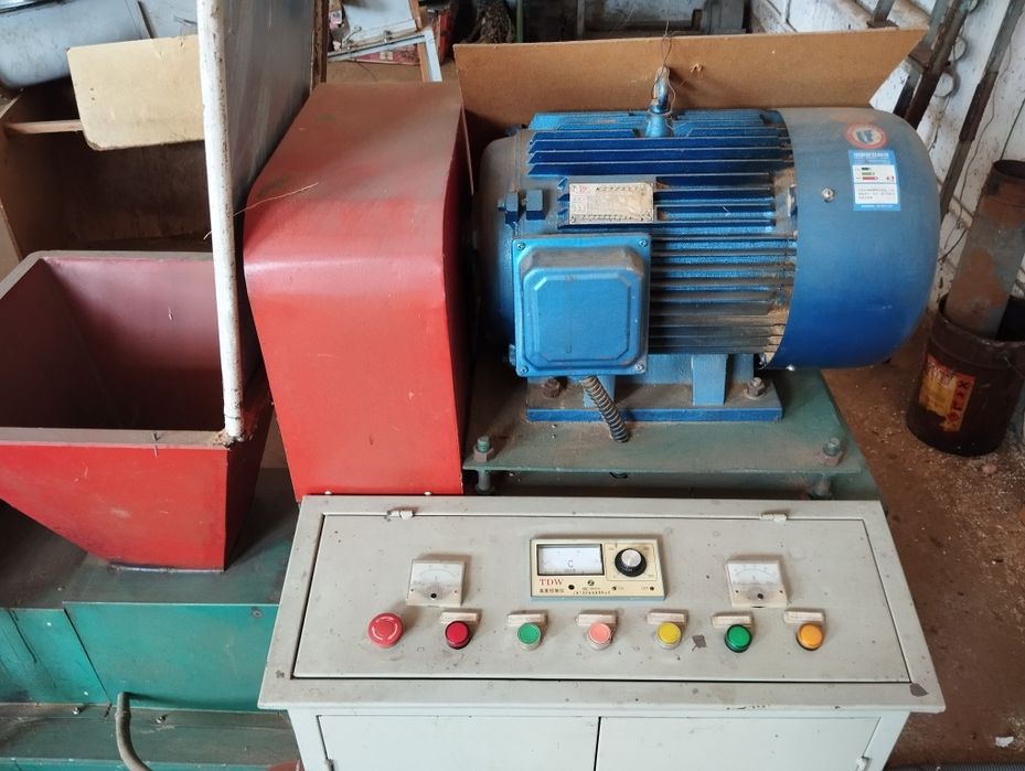 Брикетный станок