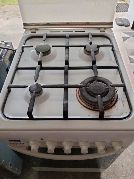 Kuchenka gazowa Ariston