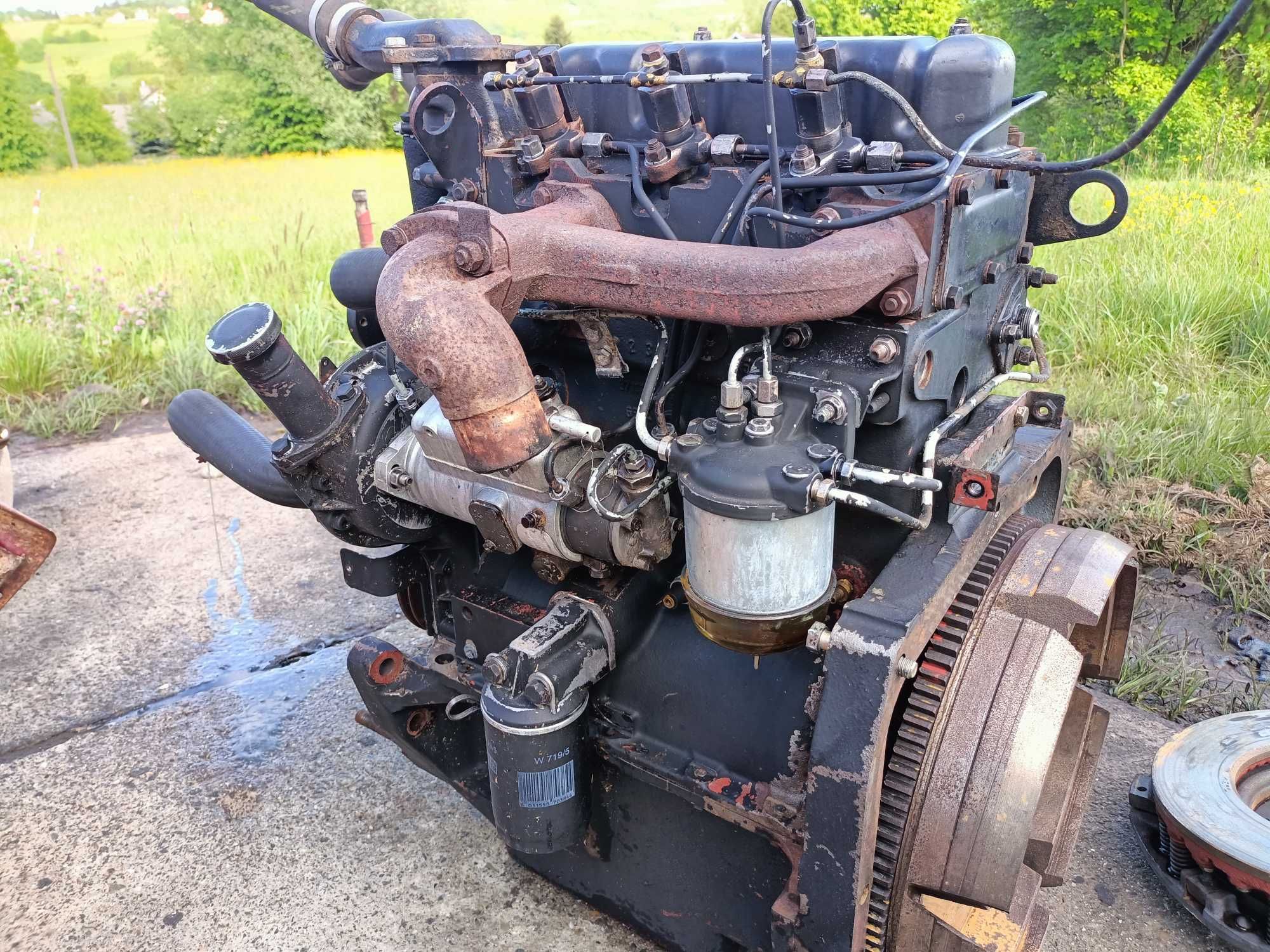 SILNIK ursus c360 3p c355 perkins MF 235,255,3512,2812 c330 c328