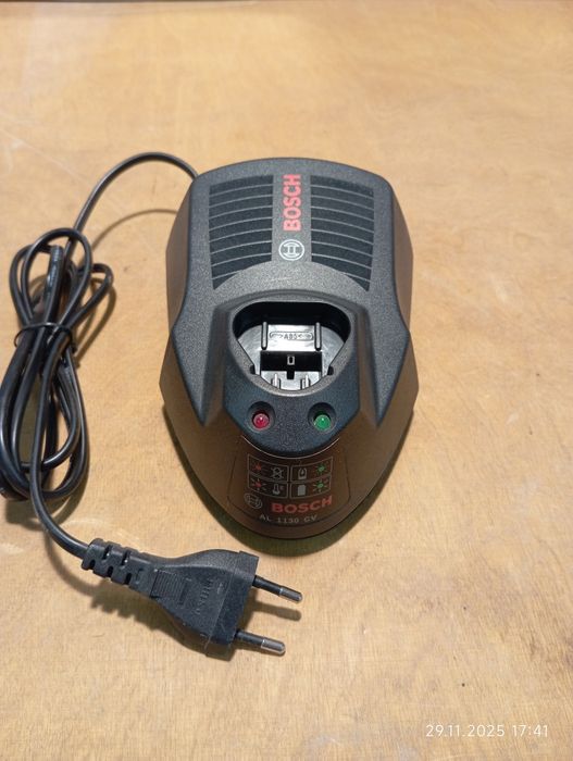 Ładowarka Bosch AL 1130 CV