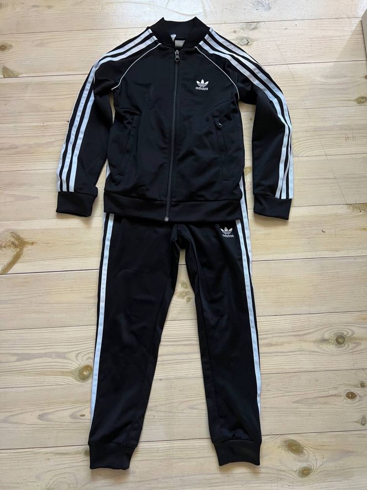 Спортивний костюм adidas 7-8 років