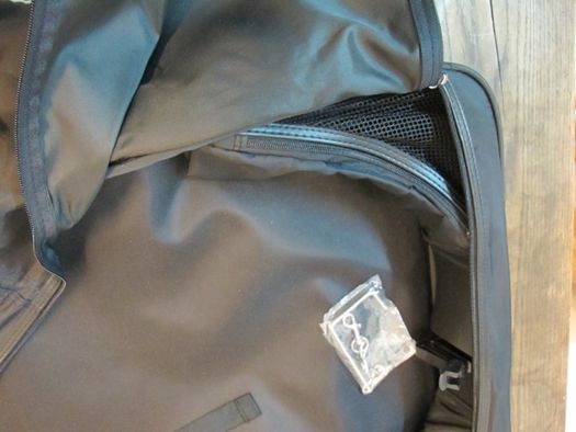 TCM Travel Line torba podróżna na garnitur