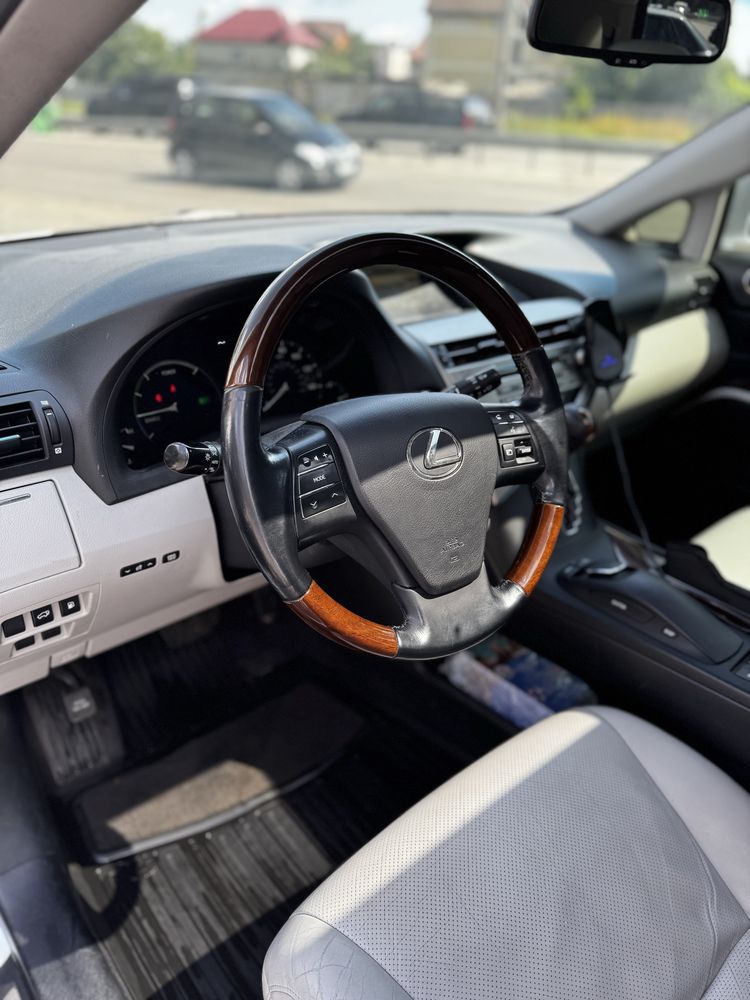 Лексус RX 450 гібрід офіциал 18999$