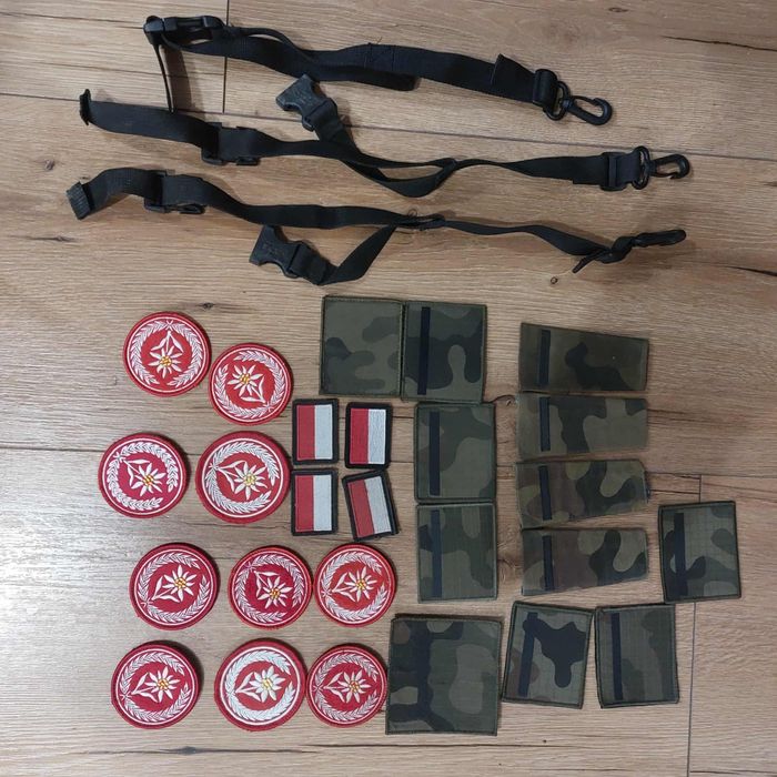Naszywki emblematy, pagony  wojskowe,  paski do plecaka górskiego