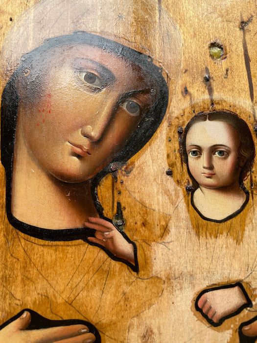 Старинная икона Иверская Богородица