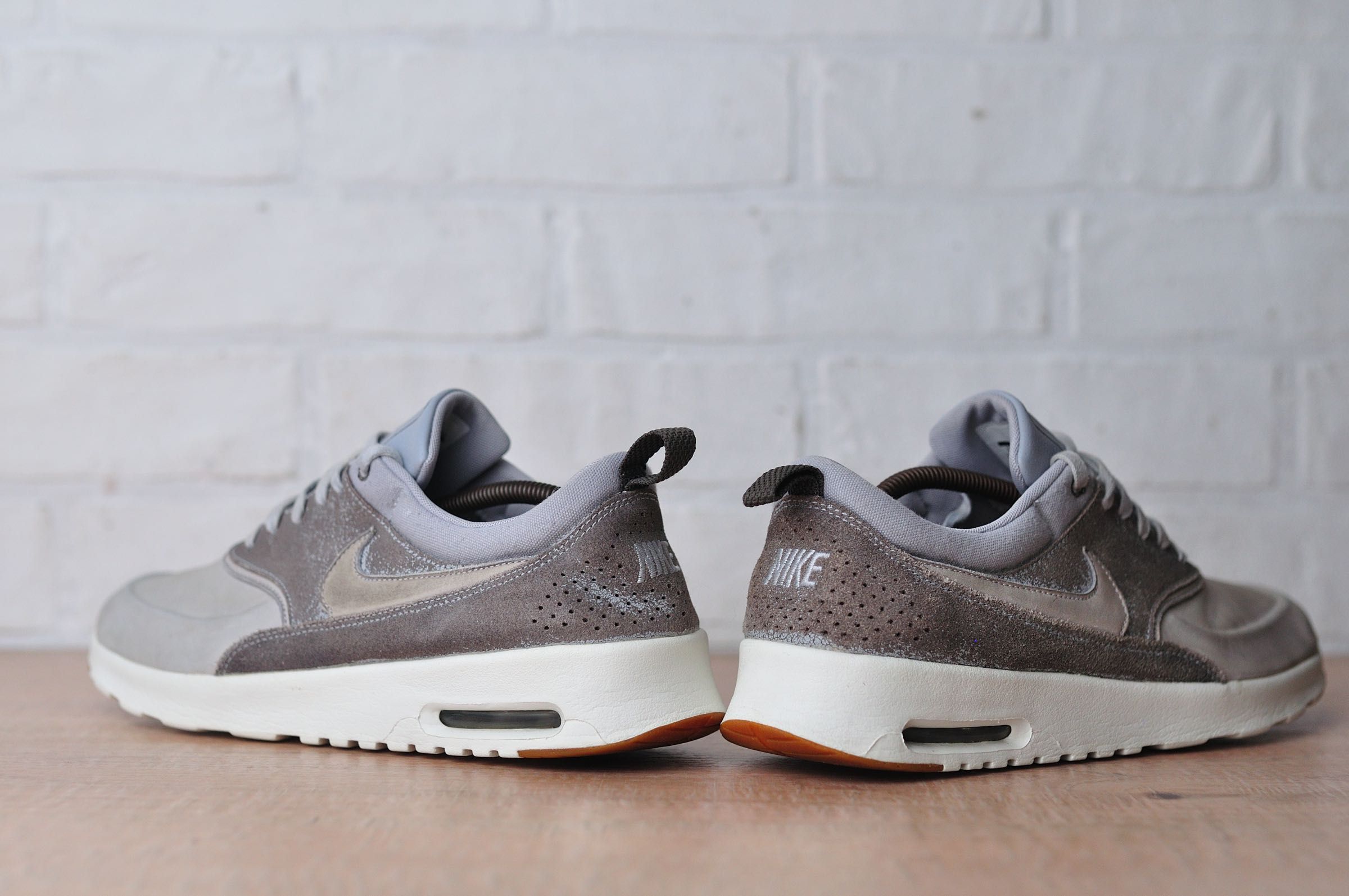 Кросівки Nike Air Max Thea