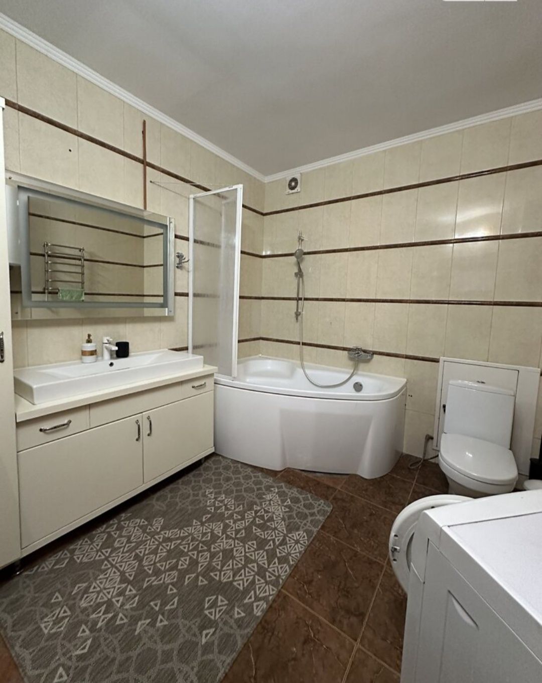 Продам 3к квартиру в Центрі міста