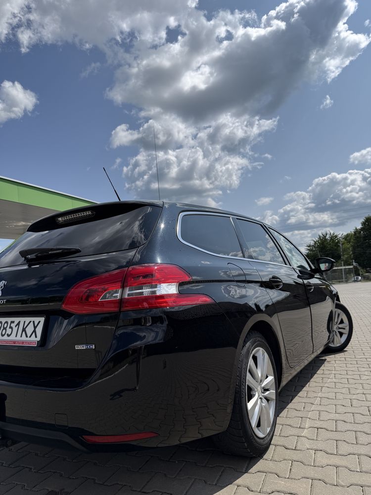 Продам Peugeot 308
