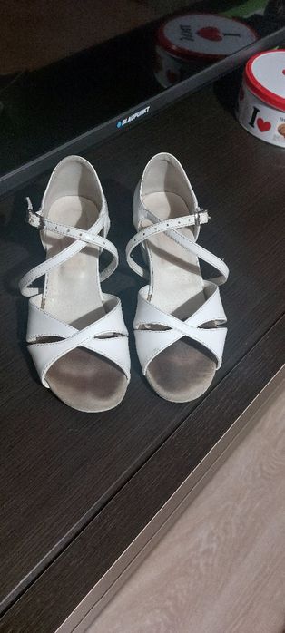 Туфлі для танців дитячі на дівчинку