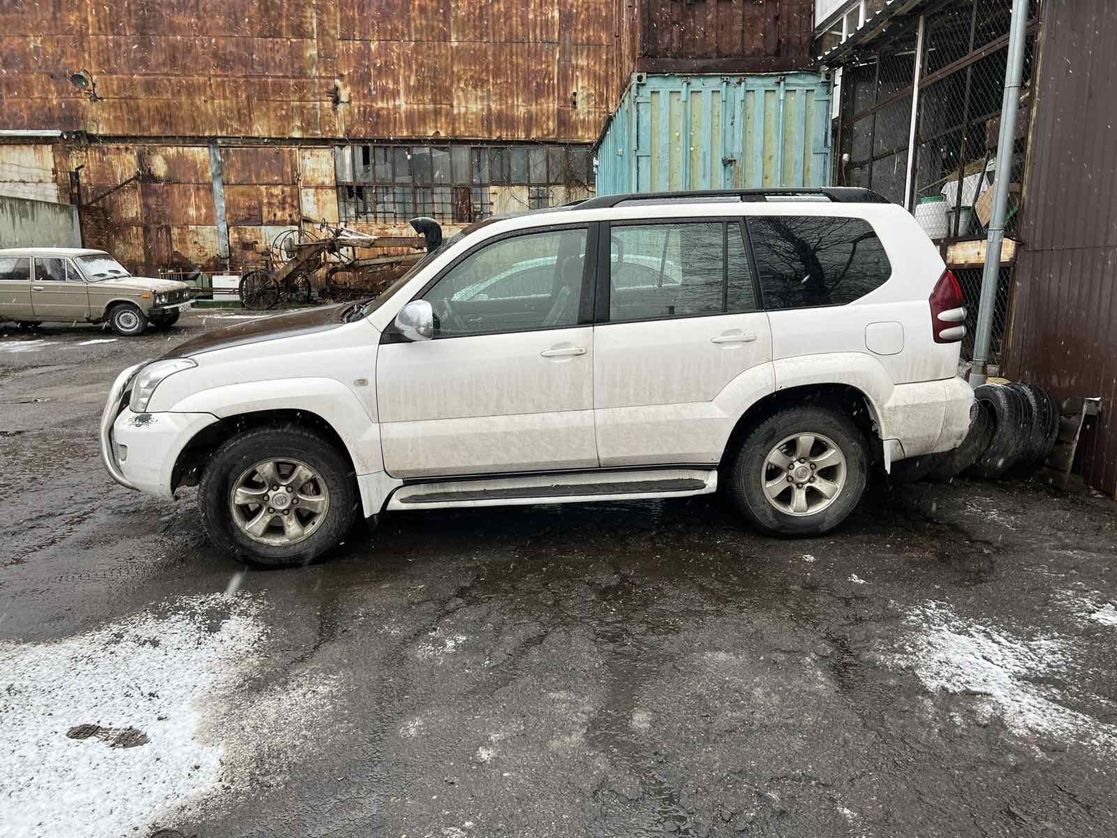 Продам автомобиль Toyota Prado