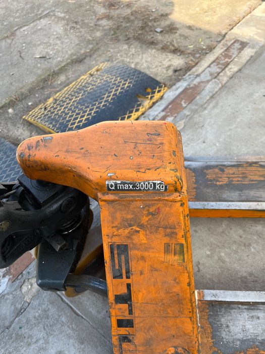 Paleciak sthill 3000kg