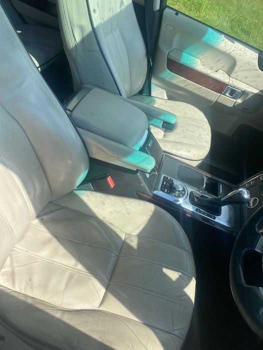 Range Rover Vogue 3.6 Lift Digital Anglik V5c