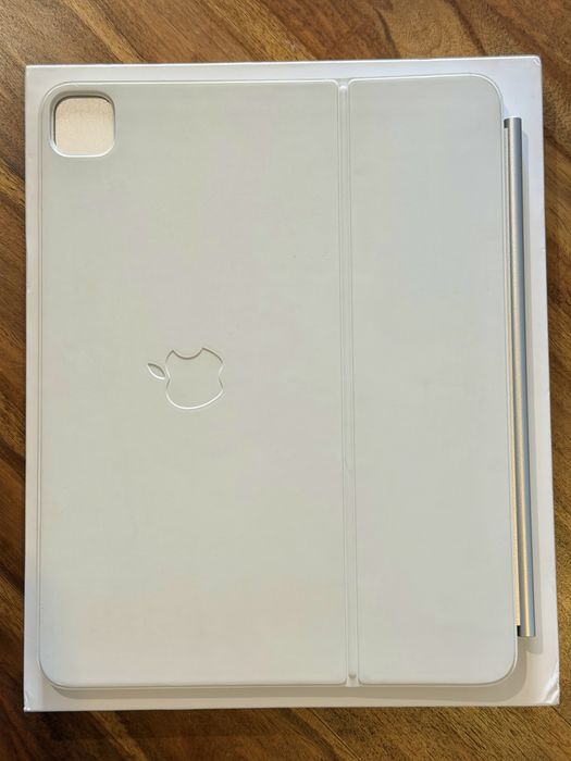 Capa iPad Magic Keyboard White