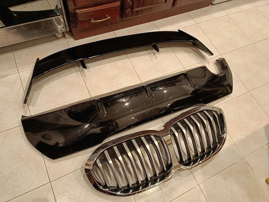 Difusor traseiro BMW F40 de dupla saída de escape e peças para o F40