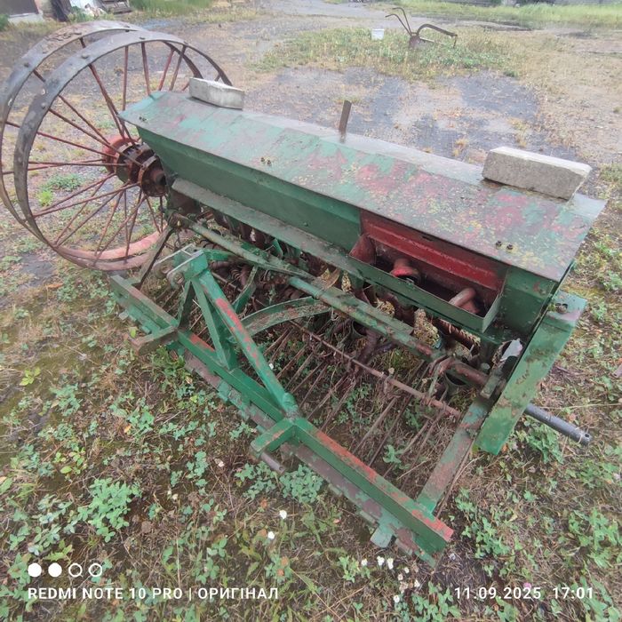 Бункер бачок до сівалки, сивалки, колеса, шестерні, сушники Польща.