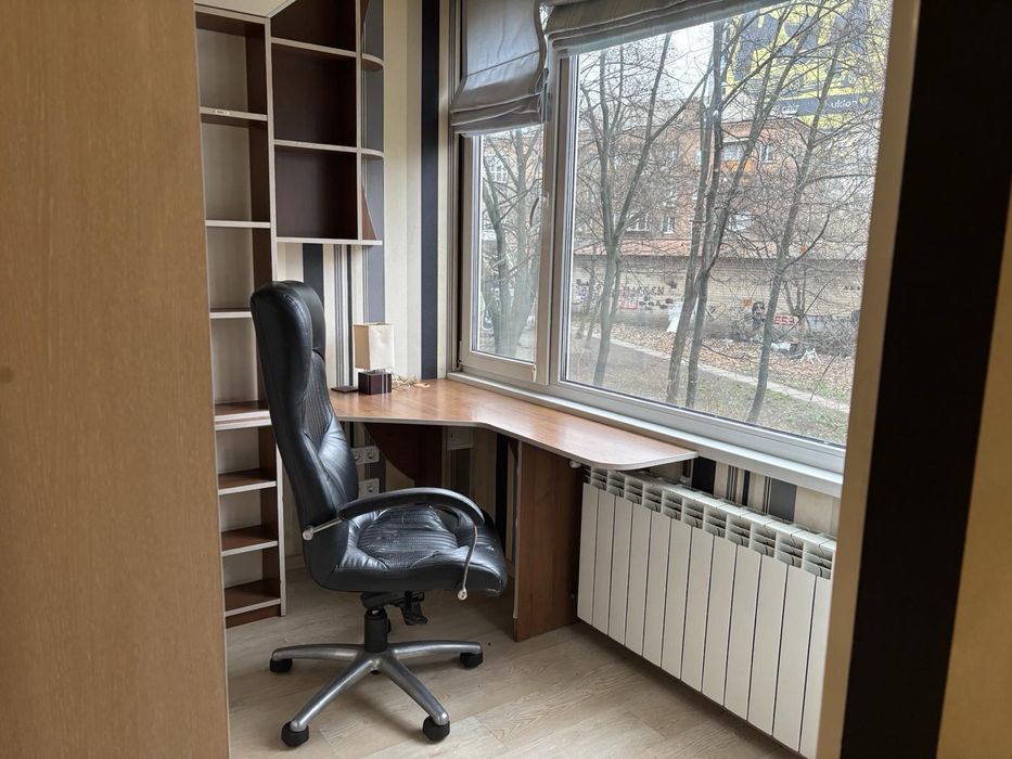 Продаж. 2-х кімнатна 51 м2. Центр, метро КПІ