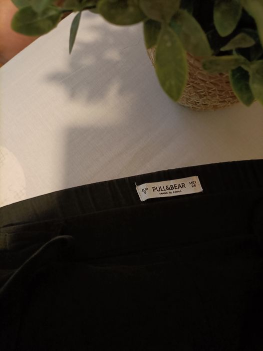 Vendo calças- PULL&BEAR- Tamanho S