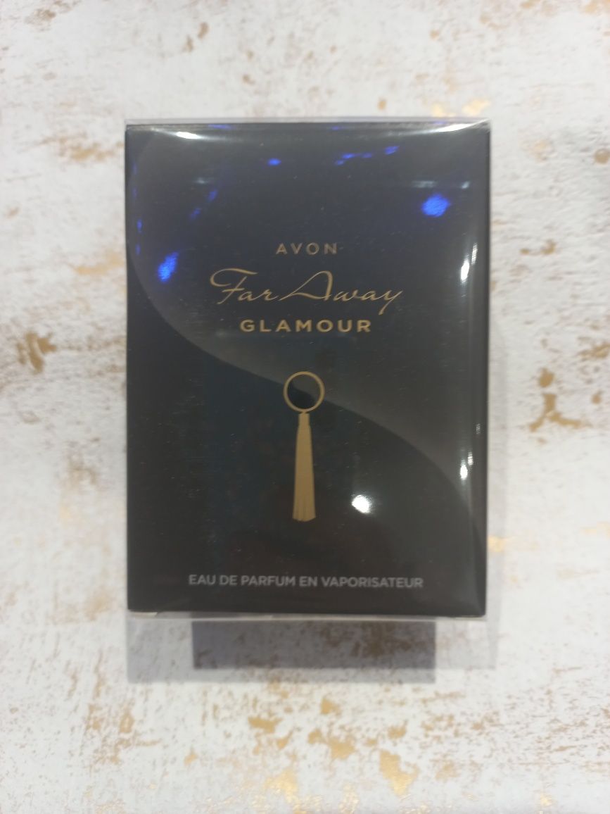 Perfumy Avon Far Away Glamour zapach damski