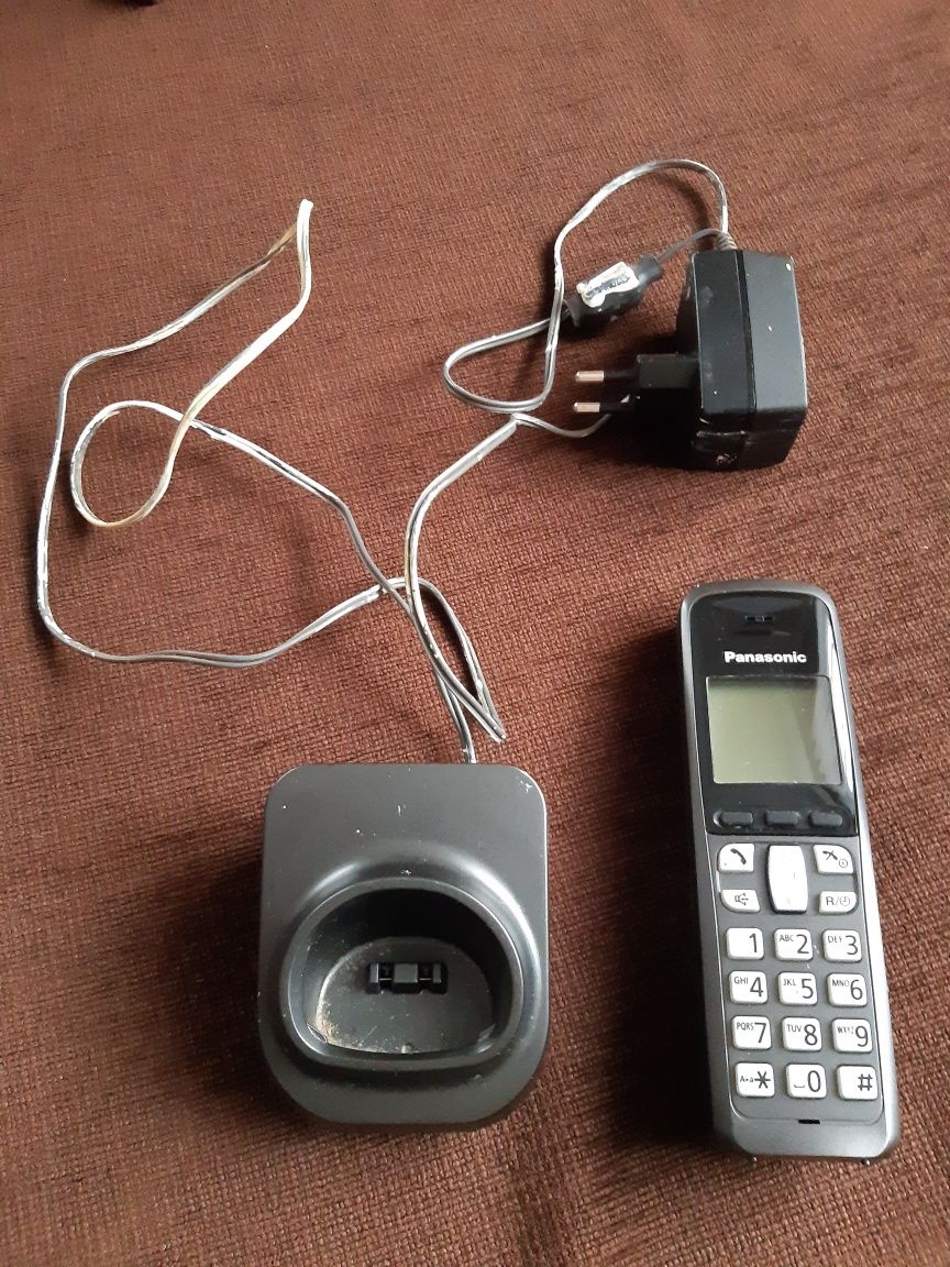 Telefon bezprzewodowy z dodatkową słuchawką