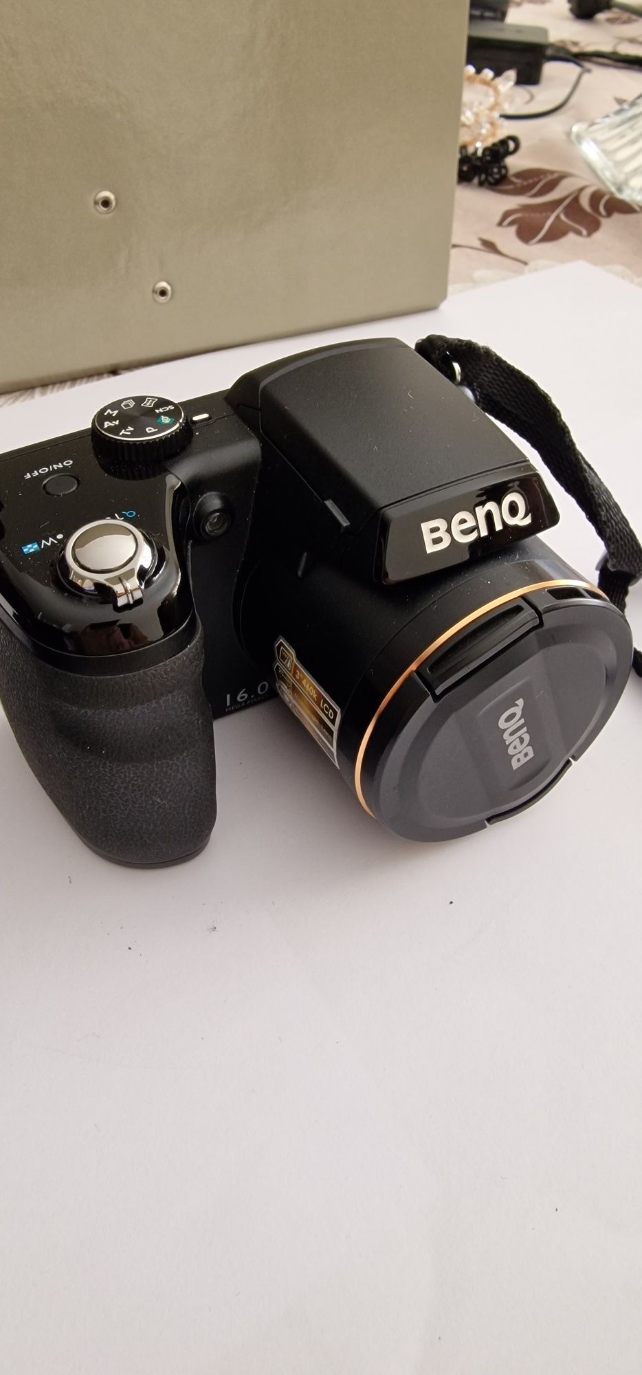 Máquina fotográfica Benq GH600