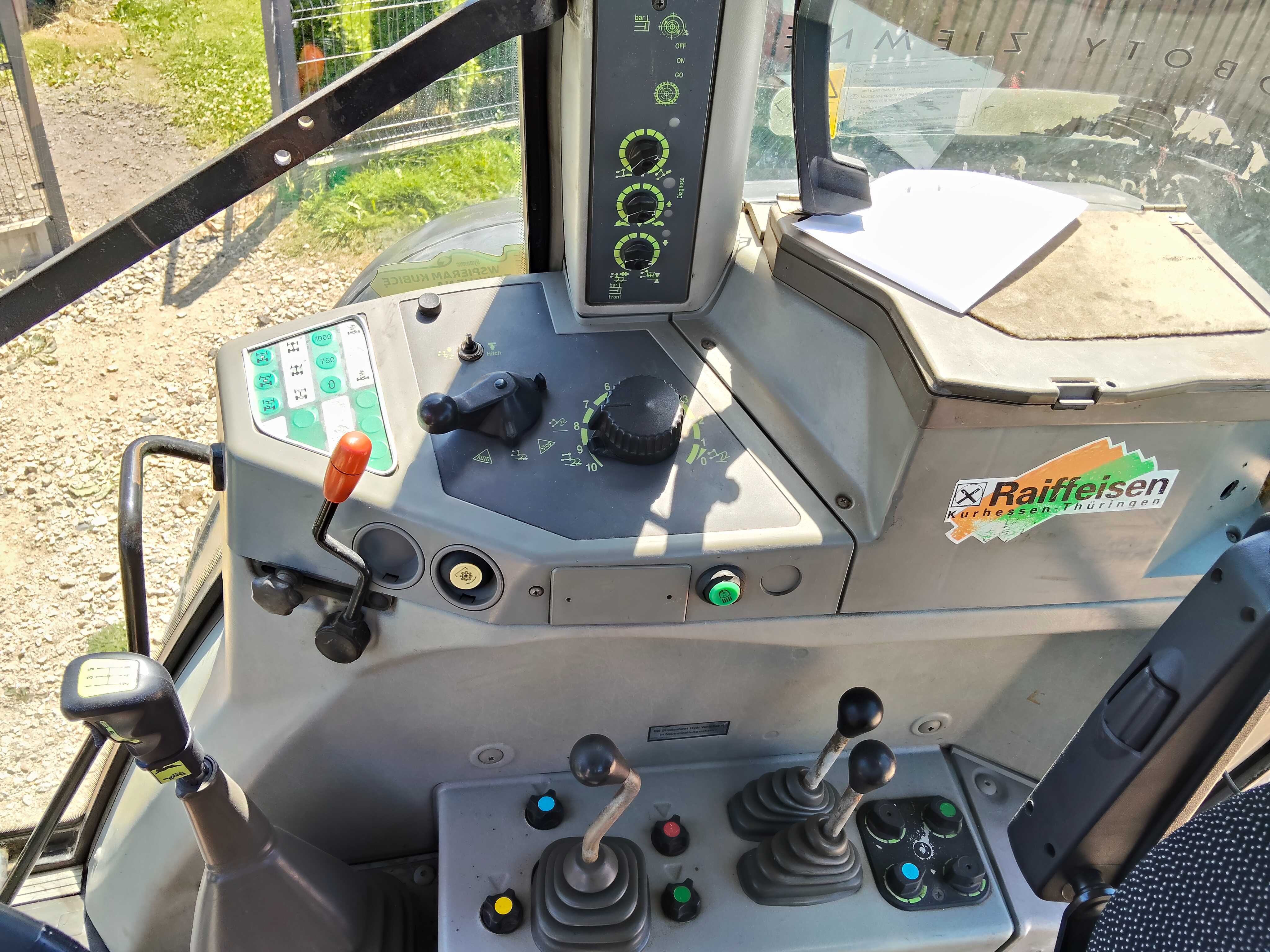 Fendt Favorit 818