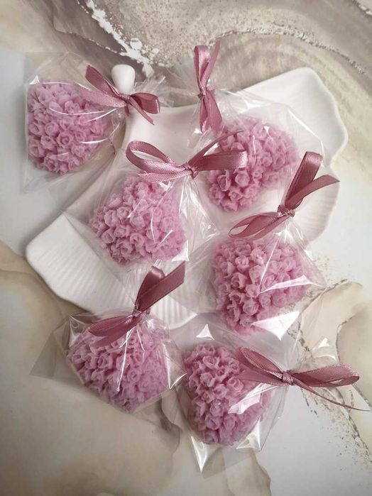 Mydełko prezent serce z róż różane podziękowanie upominek Dzień Mamy