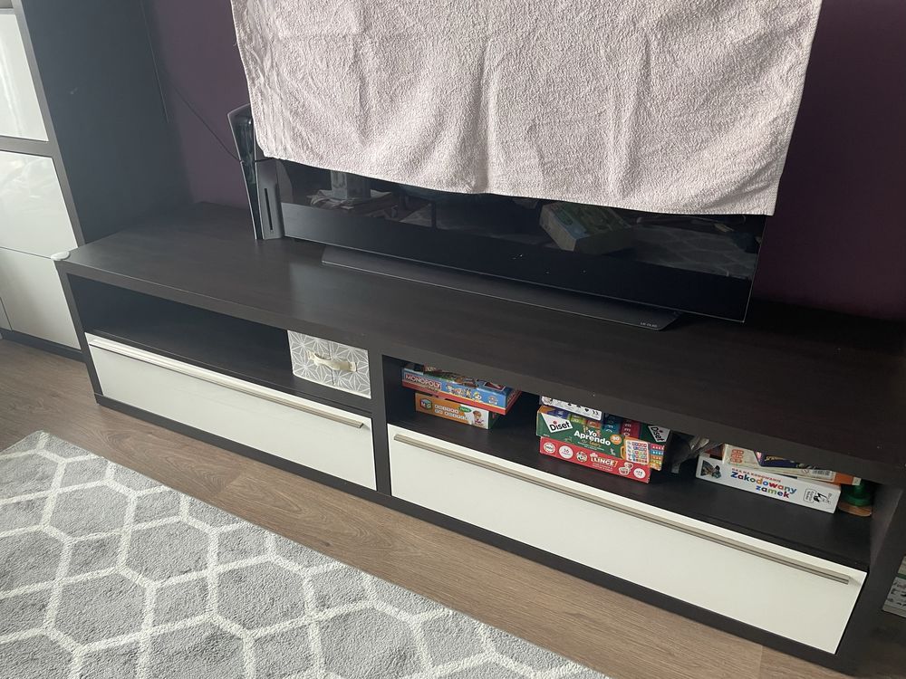 Meble do salonu szafka pod TV półki tylko do końca LIPCA