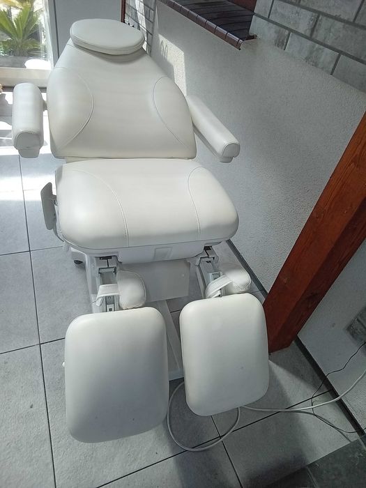 Fotel kosmetyczny elektryczny