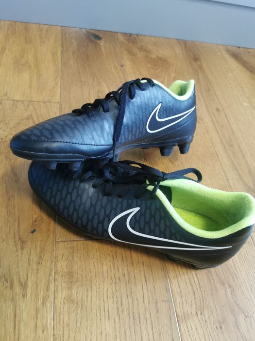 Korki piłkarskie NIKE