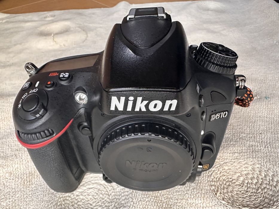 Nikon D610 – Câmara Full Frame em excelente estado