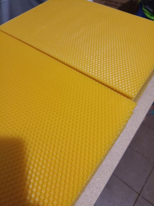 Przerób wosku na węzę węza pszzela