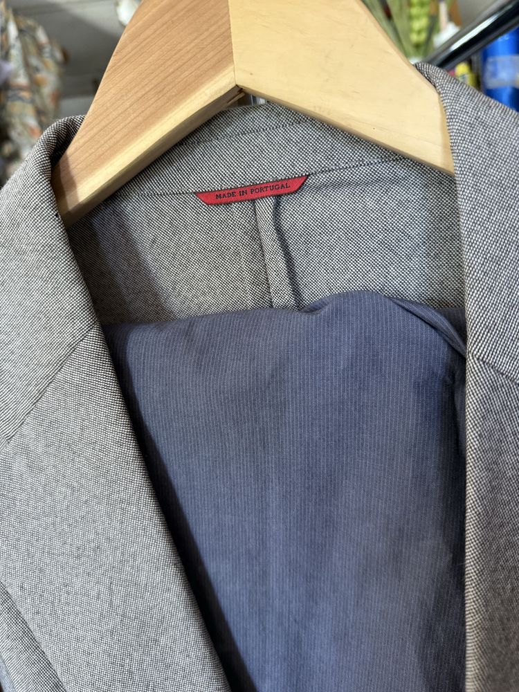 Lote de fatos blazers coletes e calças