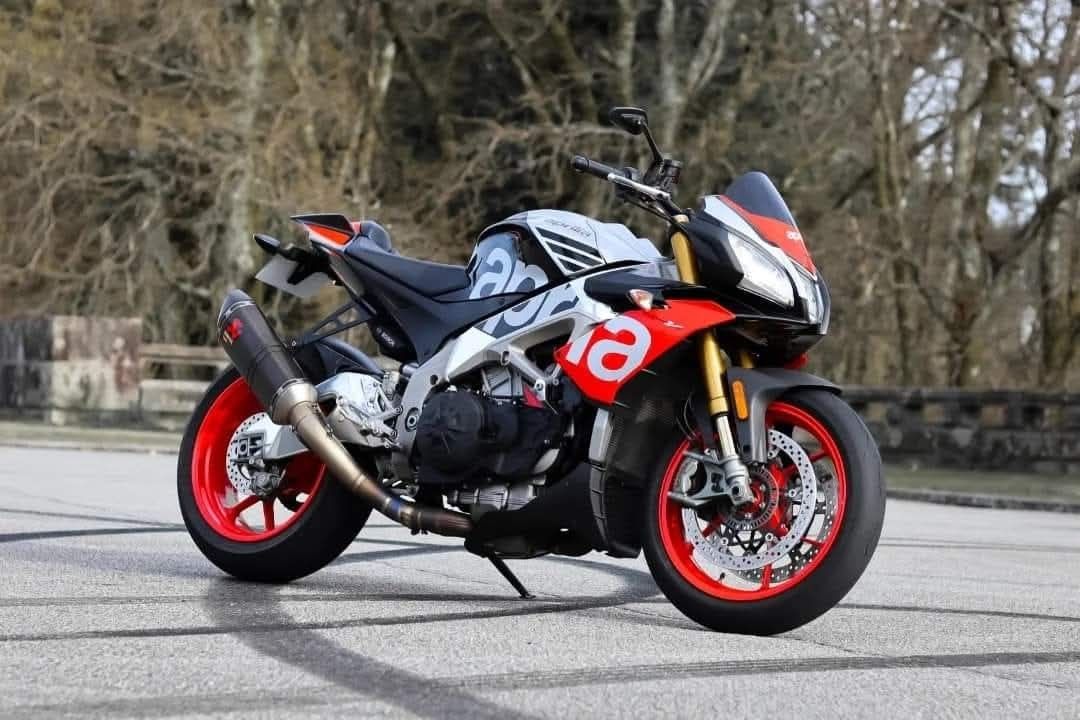 Aprilia Tuono V4 1100 Factory
