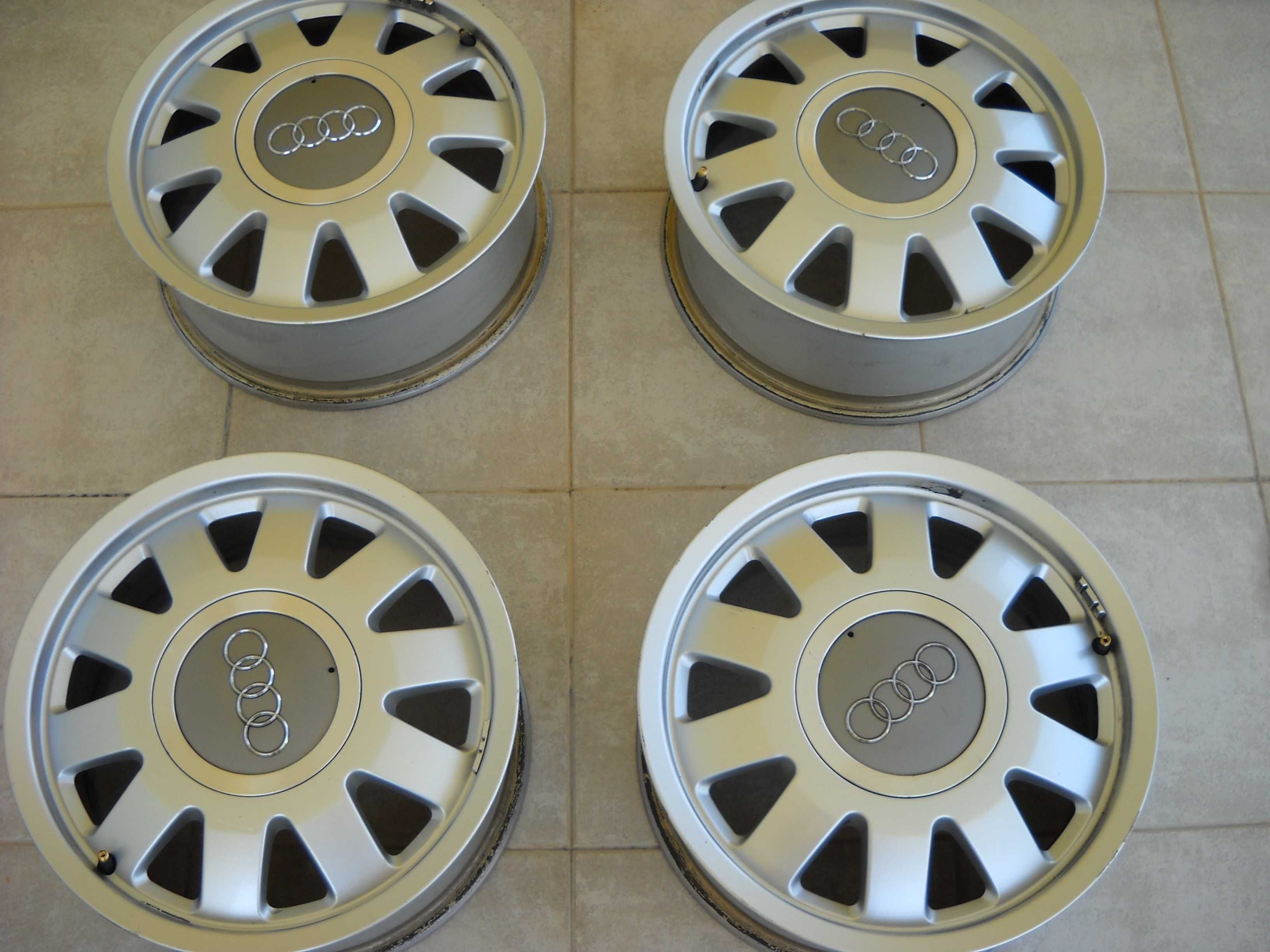 Jantes Audi Originais (OEM) 6J x 15H2 ET45 5x112