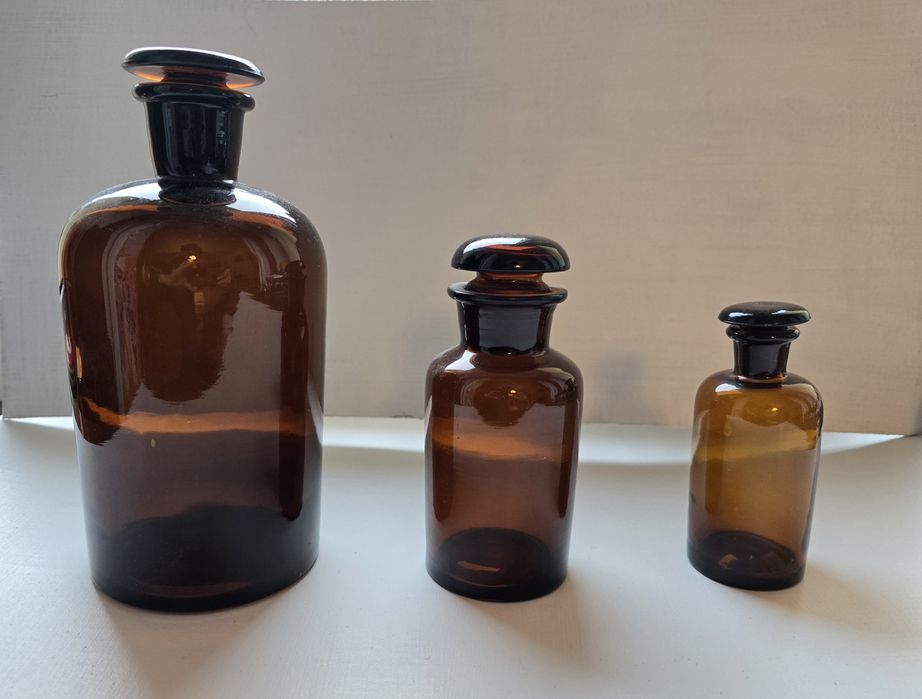 Dekoracyjny Zestaw Butli Aptecznych  – Vintage!