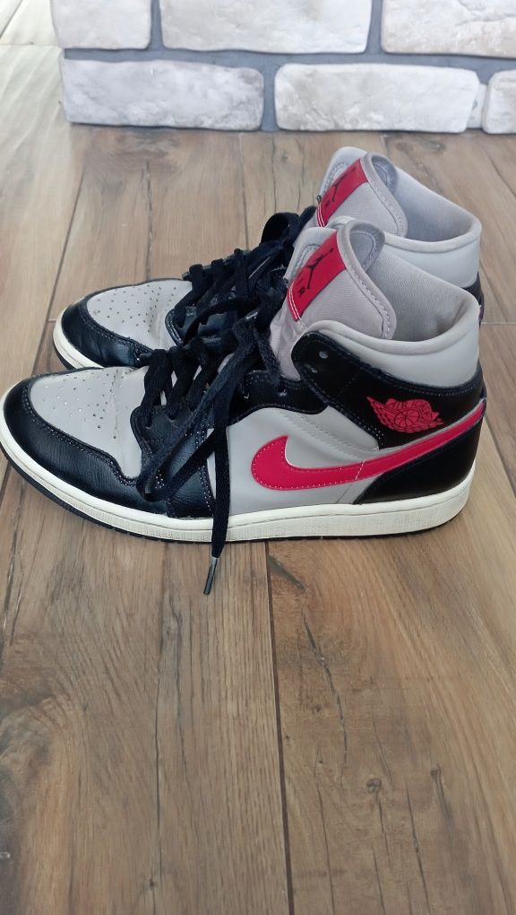 Buty Nike Jordan 1 Mid