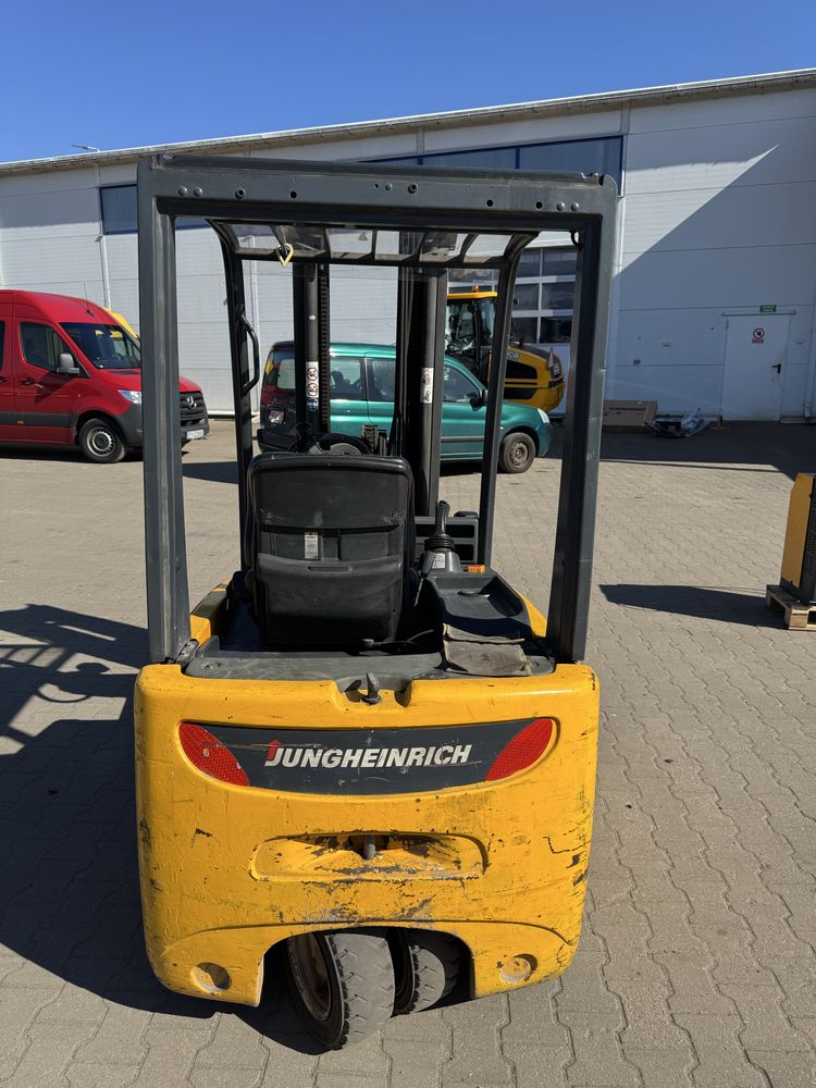 Wózek widlowy elektryczny JUNGHEINRICH EFG 216