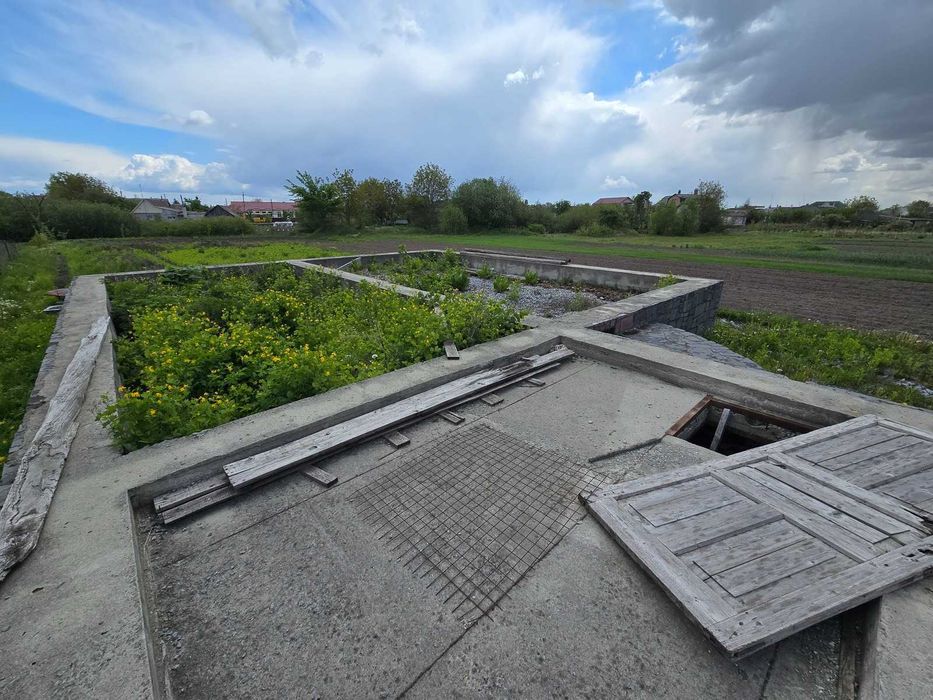 Продаж ділянки в Глибочиці з добротним фундаментом. (26151930)