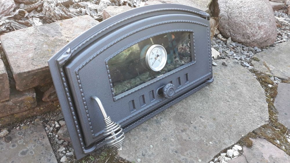 Drzwiczki żeliwne do pieca chlebowego z szybą i termometrem 490x280mm