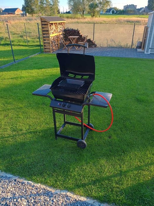 Grill gazowy dwupalnikowy